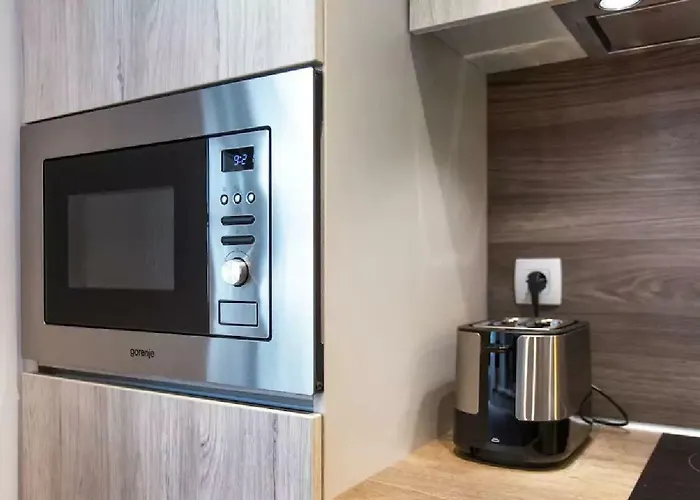 ★ Exclusive ★ Free Garage ★ Appartement *