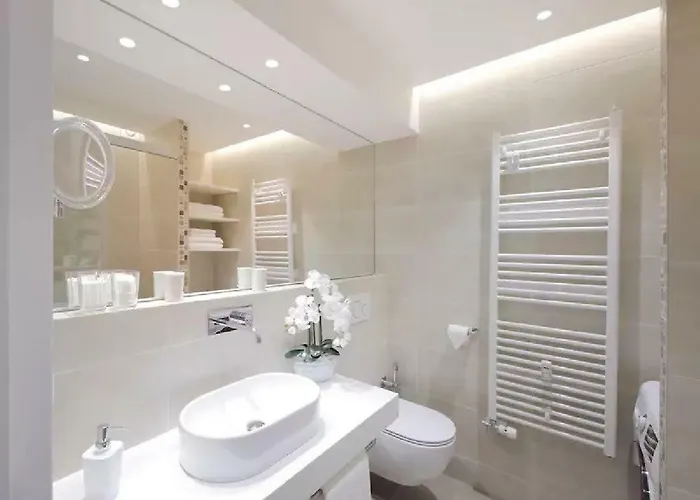 ★ Exclusive ★ Free Garage ★ * Ljubljana