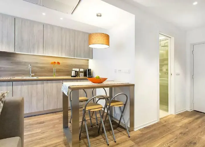 ★ Exclusive ★ Free Garage ★ *